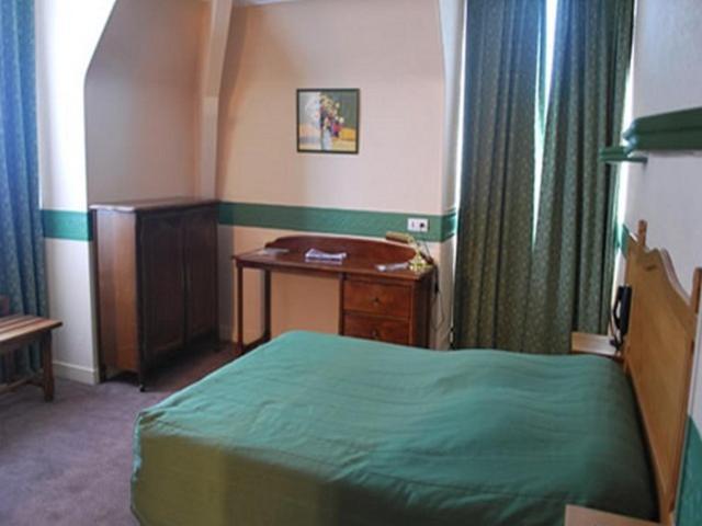 Logis Hotel & Restaurant - Le Normandie Caudebec-en-Caux Szoba fotó
