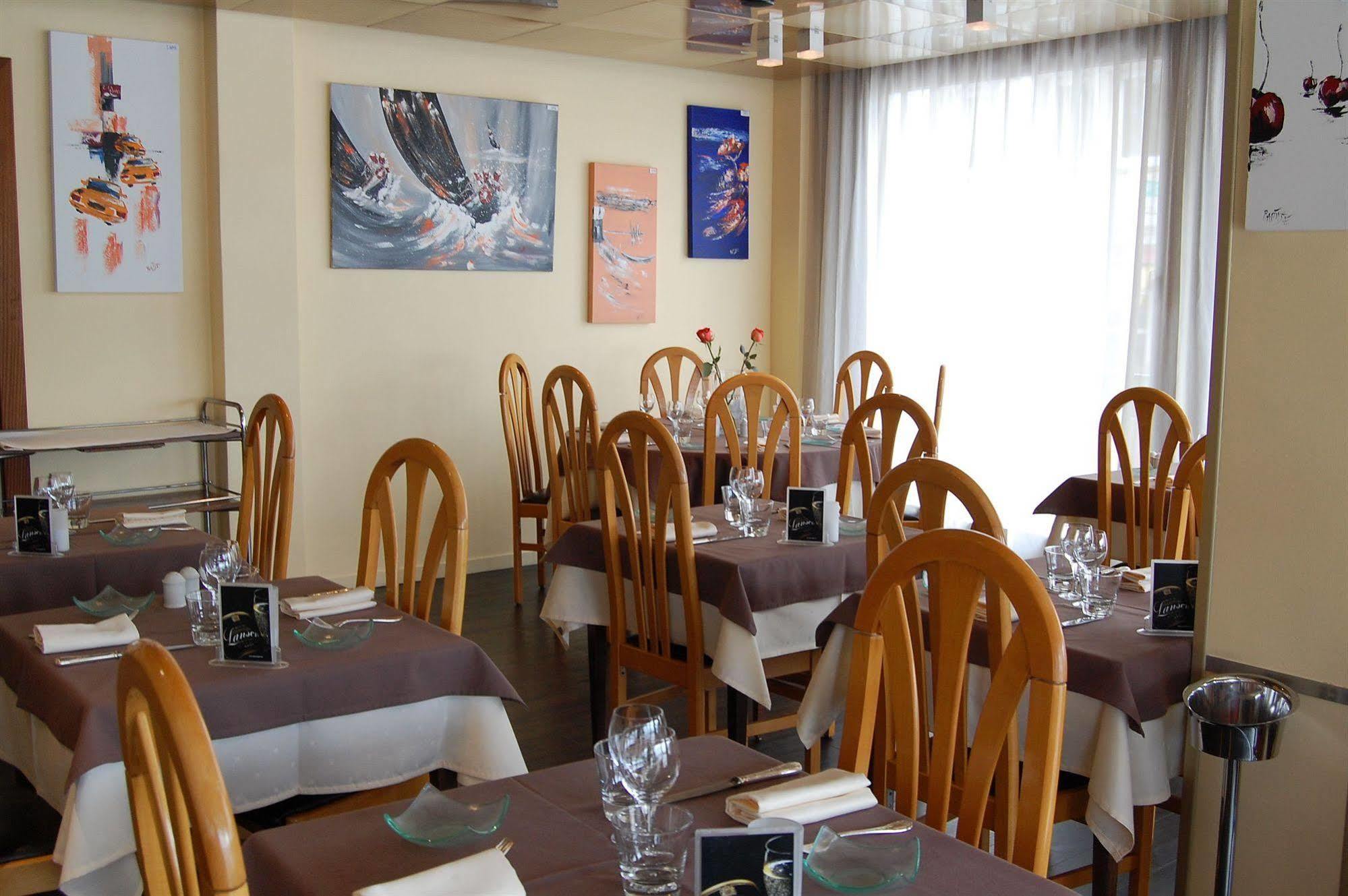 Logis Hotel & Restaurant - Le Normandie Caudebec-en-Caux Kültér fotó