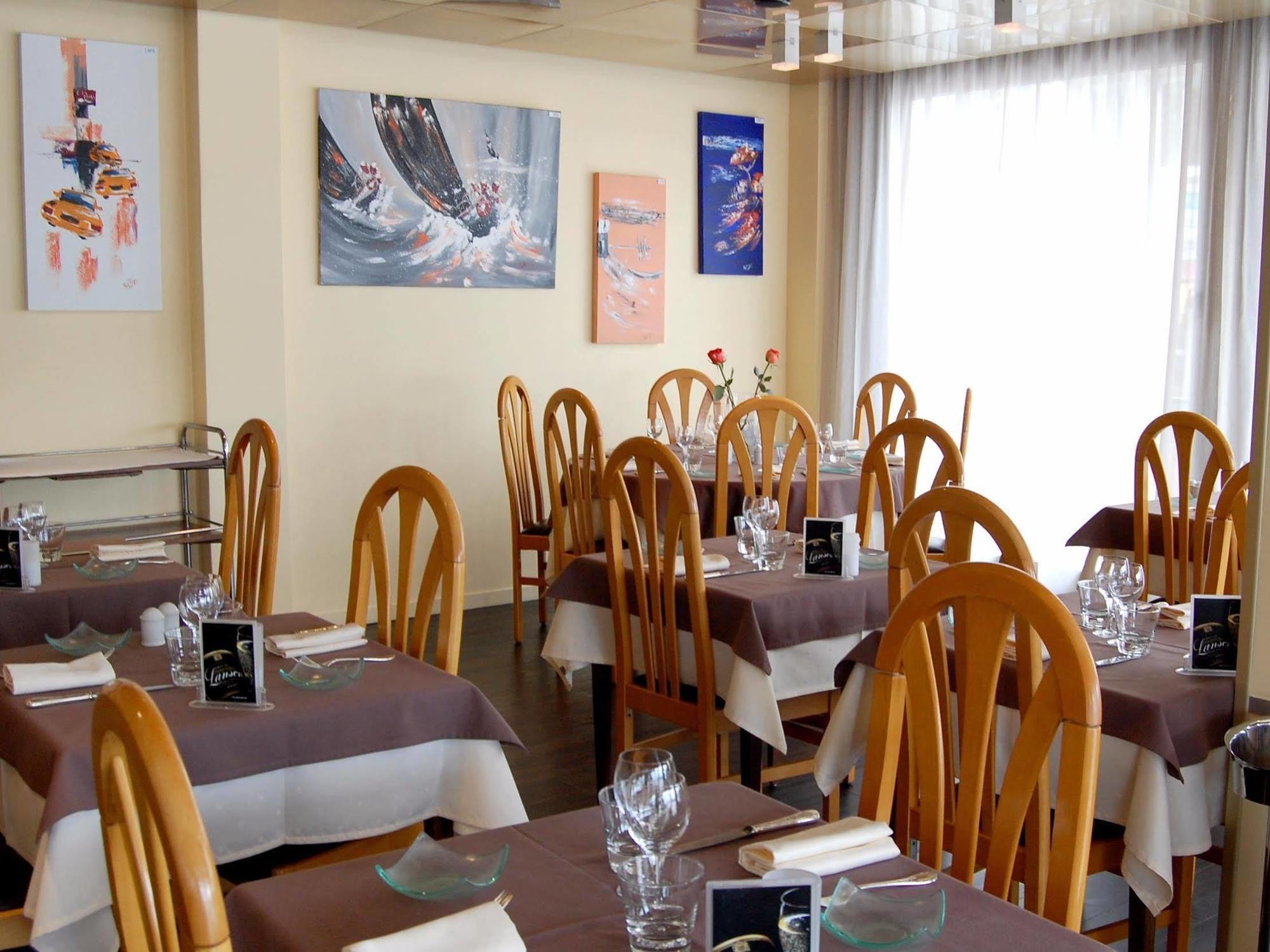 Logis Hotel & Restaurant - Le Normandie Caudebec-en-Caux Kültér fotó